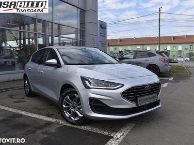 Second-hand Ford Focus 125 CP (91 kW) 2022 Culoareargint Hatchback