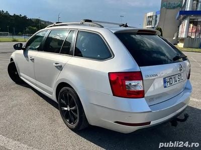 Second-hand Skoda Octavia 115 CP (84 kW) 2018 Argintiu Break