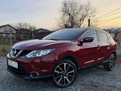 Culoarerosu Utilizat 2014 Nissan Qashqai Tekna+ SUV | 10.000 EUR (Preț OK)