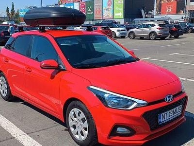 Second-hand Hyundai i20 Comfort 84 CP (61 kW) 2019 Culoarerosu Hatchback