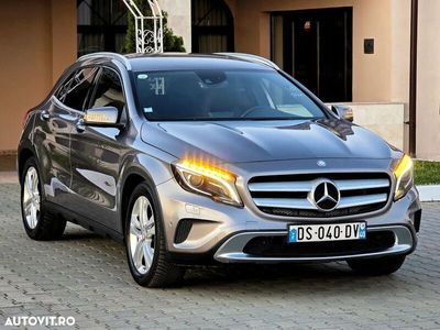 Mercedes GLA220