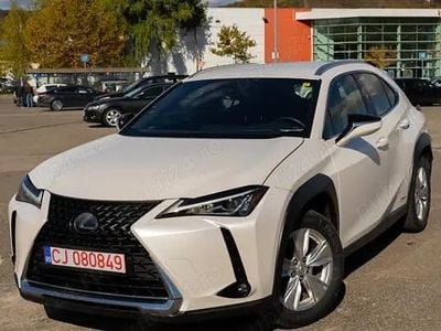 Lexus UX 250h