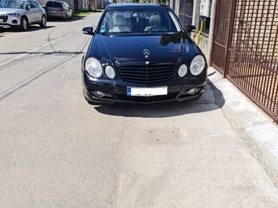 Mercedes E220