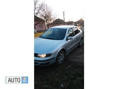 Gri Utilizat 2001 Seat Leon Hatchback | 1.600 EUR