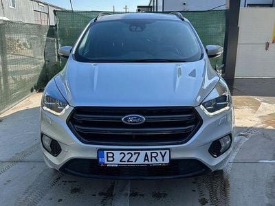 Second-hand Ford Kuga ST-Line 180 CP (132 kW) 2019 Culoareargint SUV