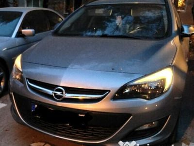 Gri Second-hand 2014 Opel Astra Break | 5.500 EUR