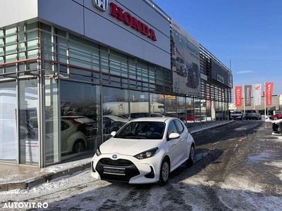 Culoarealb Utilizat 2022 Toyota Yaris Hybrid | 16.490 EUR (Super Preț)