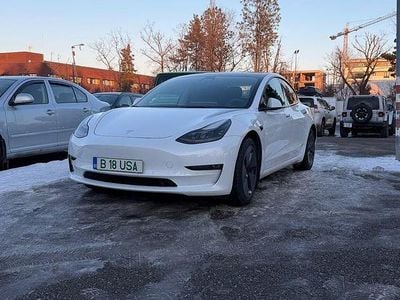 Second-hand Tesla Model 3 324 kW (441 CP) 2021 Culoarealb Berlinǎ