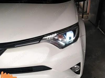 Second-hand Toyota RAV4 Hybrid 114 CP (83 kW) 2017 SUV