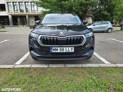 Negru Utilizat 2023 Skoda Karoq Selection SUV | 28.300 EUR (Preț bun)