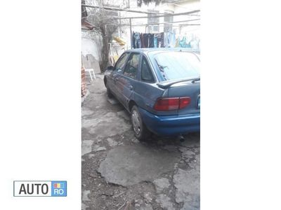 Second-hand Ford Escort 65 CP (47 kW) 1995 Gri Hatchback