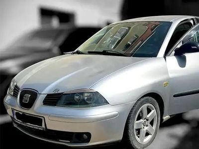 Argintiu Utilizat 2003 Seat Cordoba Berlinǎ | 2.000 EUR