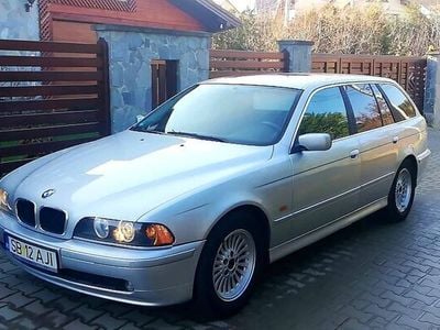 Gri Utilizat 2001 BMW 520 Break | 2.900 EUR