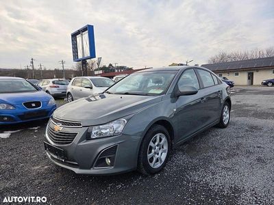Culoaregri Second-hand 2011 Chevrolet Cruze LS Hatchback | 3.590 EUR (Preț OK)