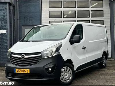 Second-hand Opel Vivaro Sport 120 CP (88 kW) 2014 Culoarealb Monovolum