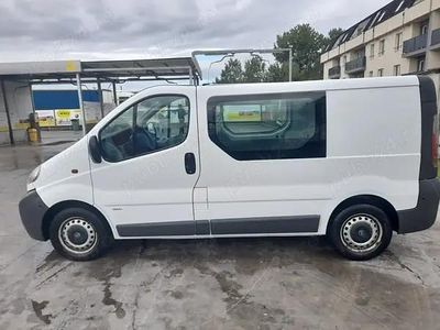 Utilizat 2005 Opel Vivaro Monovolum | 3.500 EUR