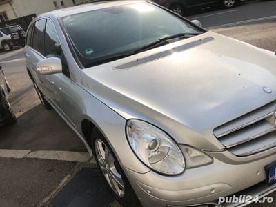 Second-hand Mercedes R320 218 CP (160 kW) 2006 Monovolum