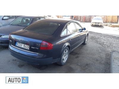 Second-hand Audi A6 115 CP (84 kW) 1999 Verde Berlinǎ