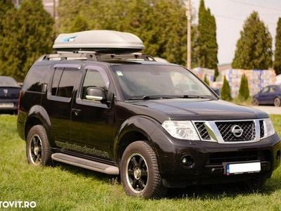 Culoarenegru Utilizat 2010 Nissan Pathfinder SUV | 12.500 EUR