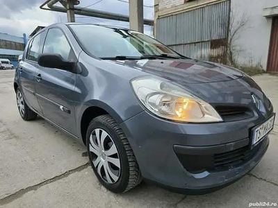 Second-hand Renault Clio II 95 CP (69 kW) 2007 Hatchback