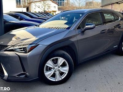 Second-hand Lexus UX 250h Business Edition 177 CP (130 kW) 2022 Culoaregri SUV