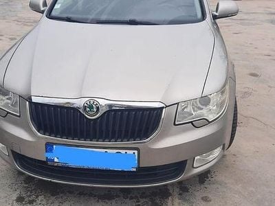 Second-hand Skoda Superb Comfort 105 CP (77 kW) 2009 Culoaregri Hatchback