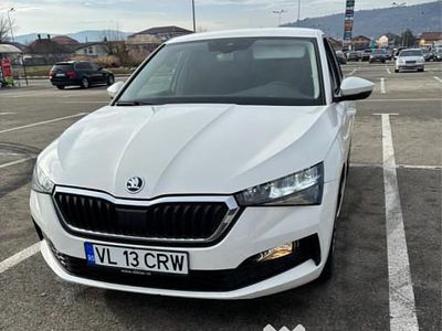 Alb Second-hand 2021 Skoda Scala Hatchback | 10.650 EUR (Preț OK)