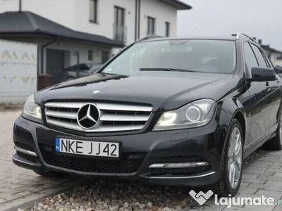 Mercedes C220