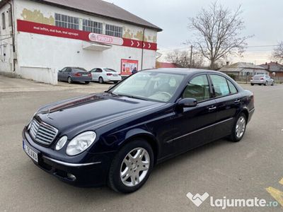 Mercedes E220