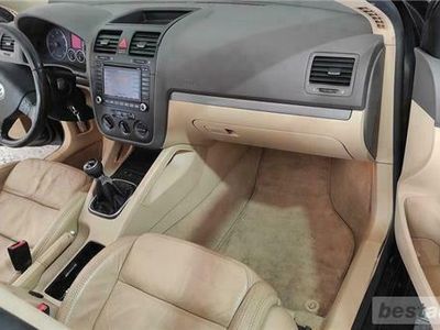 Second-hand VW Jetta 105 CP (77 kW) 2006 Berlinǎ