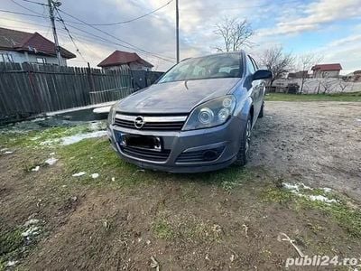 Second-hand Opel Astra 100 CP (73 kW) 2005 Gri