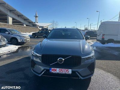 Second-hand Volvo XC60 Momentum 197 CP (144 kW) 2022 Culoarealte culori SUV