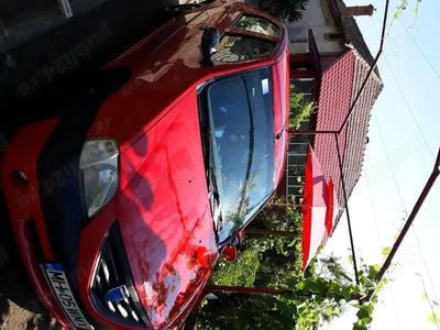 Rosu Utilizat 2005 Dacia Logan Lauréate Berlinǎ | 1.600 EUR