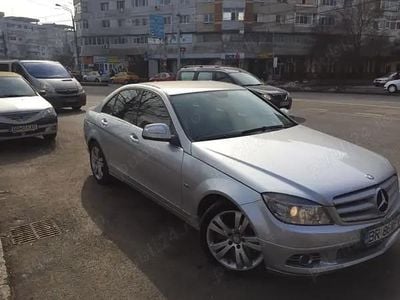 Second-hand Mercedes C200 Avantgarde 136 CP (100 kW) 2008 Berlinǎ