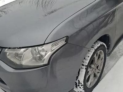 Utilizat 2013 Mitsubishi Outlander Instyle SUV | 10.900 EUR (Scump)