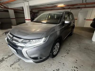 Second-hand Mitsubishi Outlander 150 CP (110 kW) 2016 Gri SUV