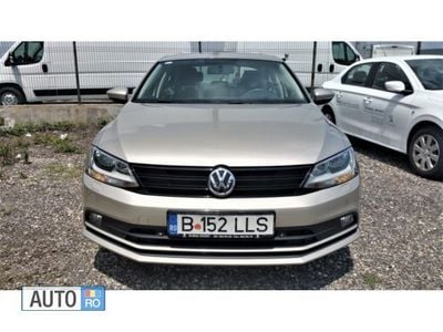 Second-hand VW Jetta Trendline 110 CP (80 kW) 2015 Auriu Berlinǎ