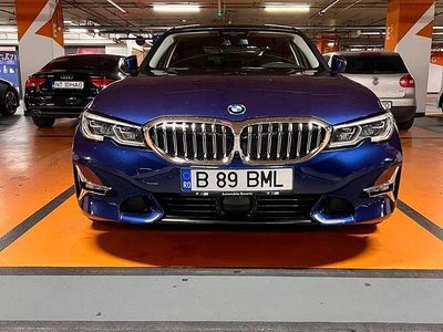 BMW 330e