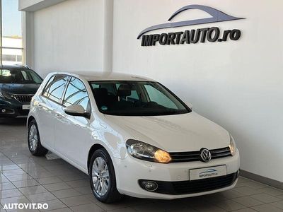 Culoarenegru Utilizat 2011 VW Golf VI Team Hatchback | 5.890 EUR (Preț OK)
