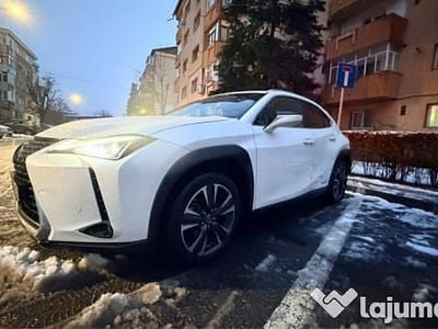 Utilizat 2021 Lexus UX 250h SUV | 23.000 EUR (Preț OK)