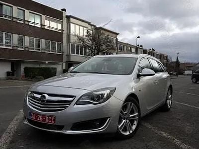 Second-hand Opel Insignia Cosmo 140 CP (102 kW) 2014 Culoareargint Break