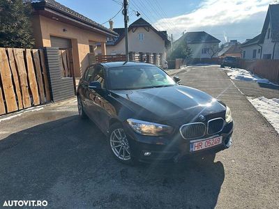 Second-hand BMW 118 Advantage 136 CP (100 kW) 2018 Culoarenegru Hatchback