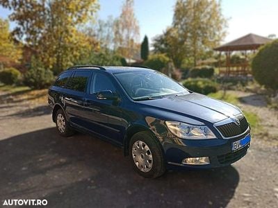 Culoarealbastru Utilizat 2011 Skoda Octavia Break | 3.880 EUR (Preț OK)