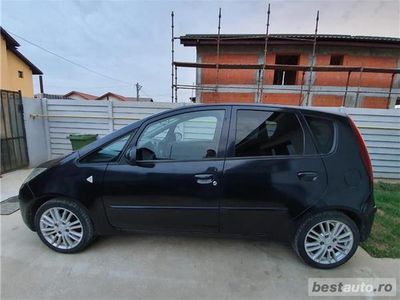 Negru Utilizat 2008 Mitsubishi Colt Berlinǎ | 2.600 EUR