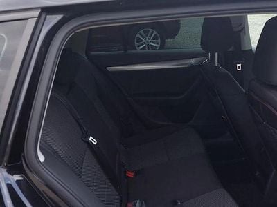 Second-hand Skoda Octavia Ambition 150 CP (110 kW) 2017 Culoarenegru Break