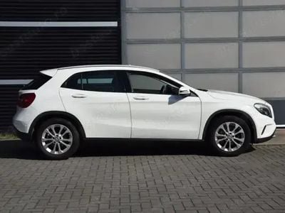 Mercedes GLA200
