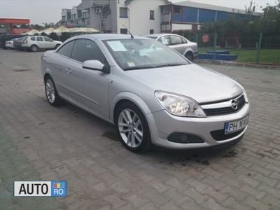 Second-hand Opel Astra Cabriolet 150 CP (110 kW) 2007 Gri Cabrio