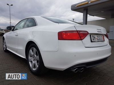 Second-hand Audi A5 S-Line 170 CP (125 kW) 2009 Alb Coupe