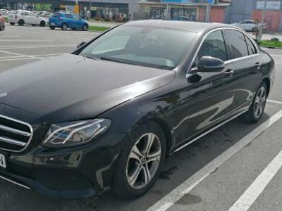 Mercedes E220