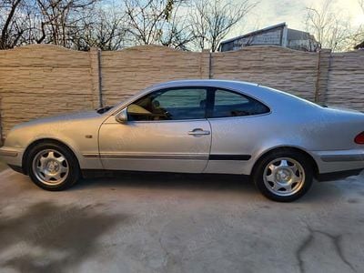 Second-hand Mercedes CLK200 192 CP (141 kW) 2000 Argintiu Coupe